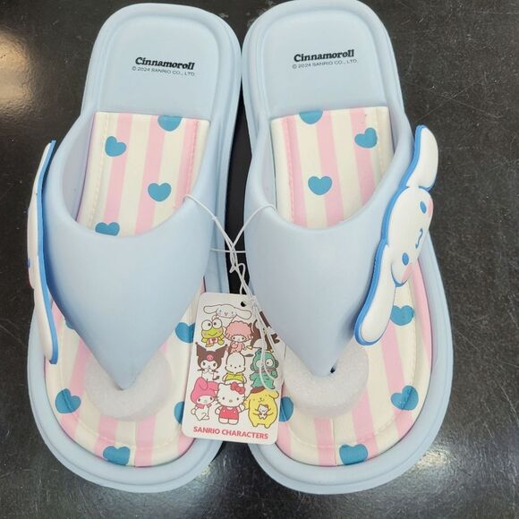 Brand New Sanrio Cinnamoroll Blue Heart Slippers Size: US 8 - Picture 2 of 11